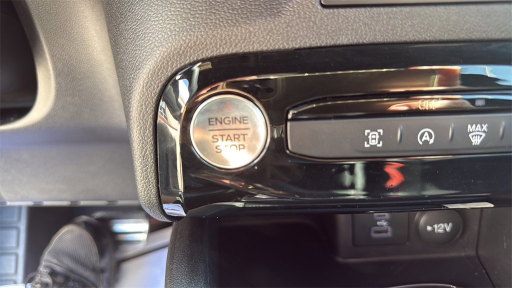 2023 Ford Escape ST-Line photo 17