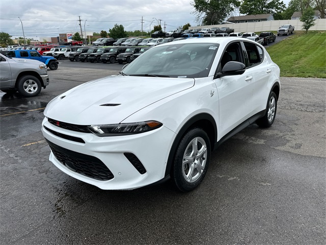 2025 Dodge Hornet GT photo 2