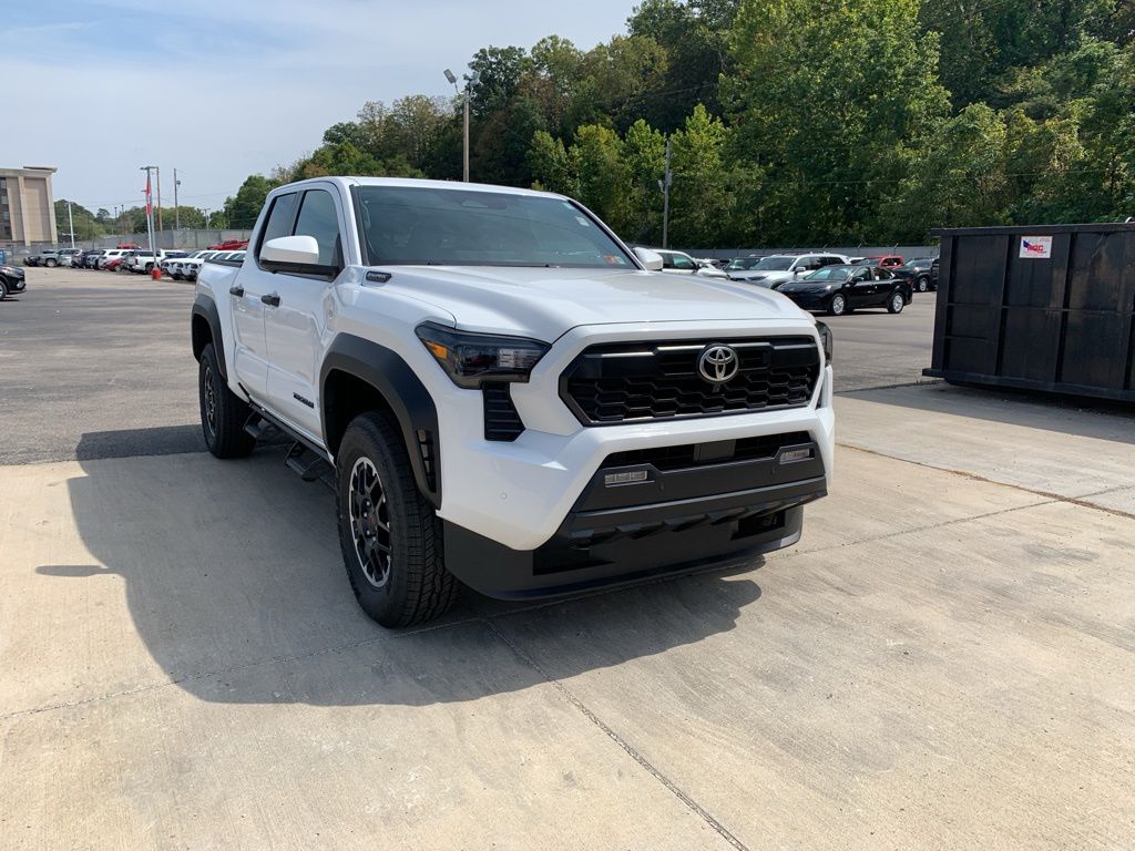 2025 Toyota Tacoma TRD Off-Road 4x4 Double Cab photo 2