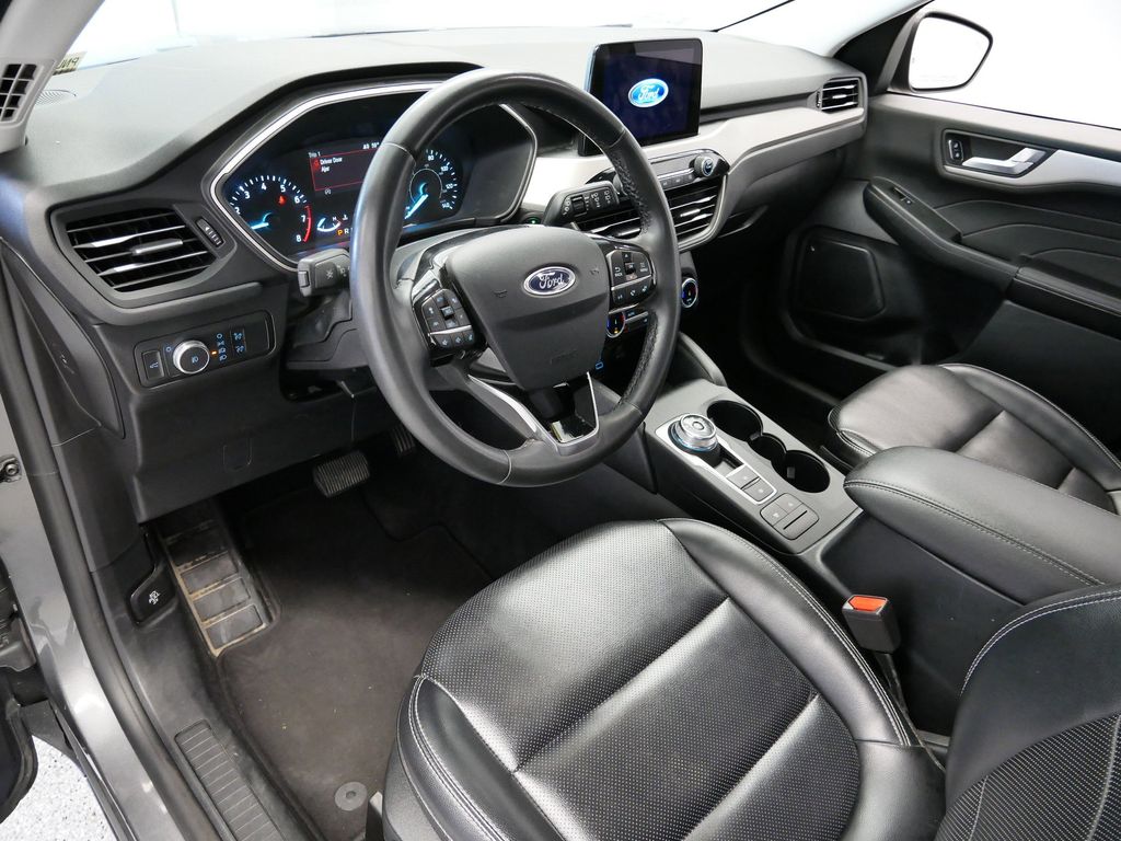 Used 2022 Ford Escape SEL with VIN 1FMCU9H62NUA54720 for sale in Coon Rapids, Minnesota