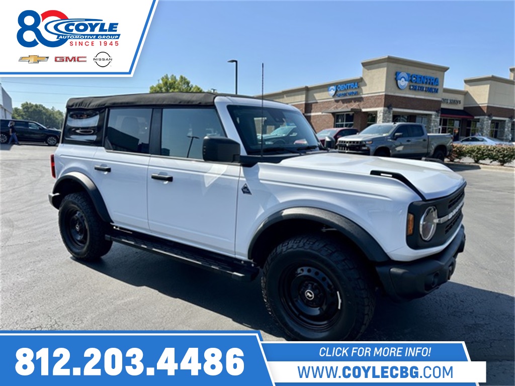 2023 Ford Bronco 4-Door Black Diamond's photo