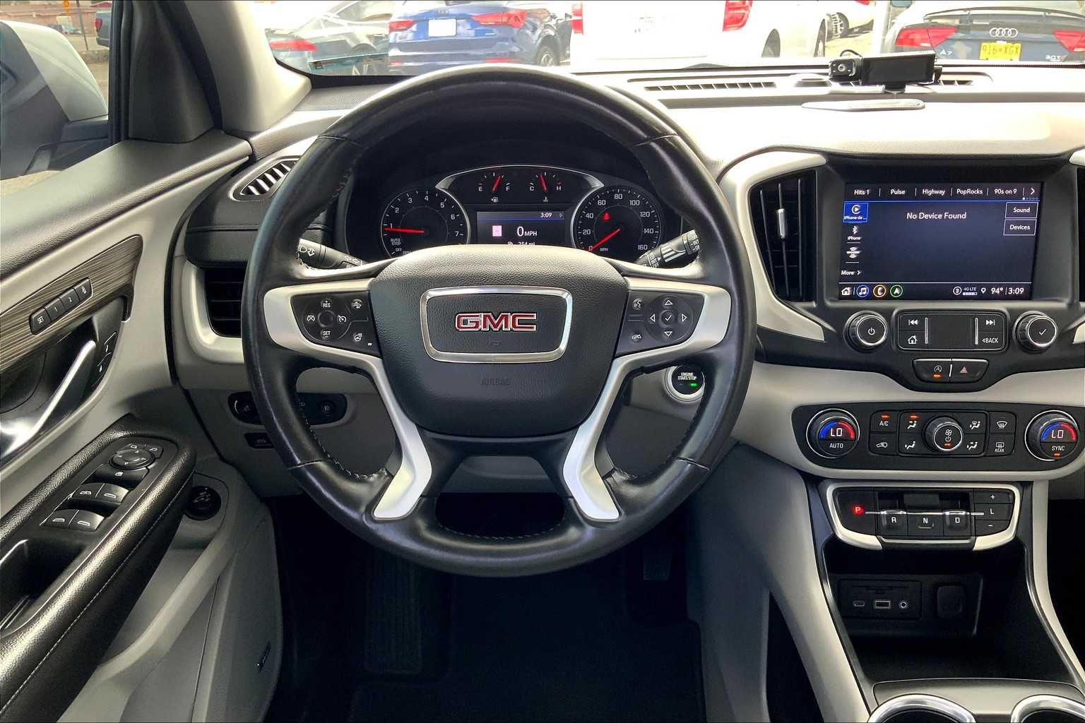 2022 Gmc Terrain SLT photo 3