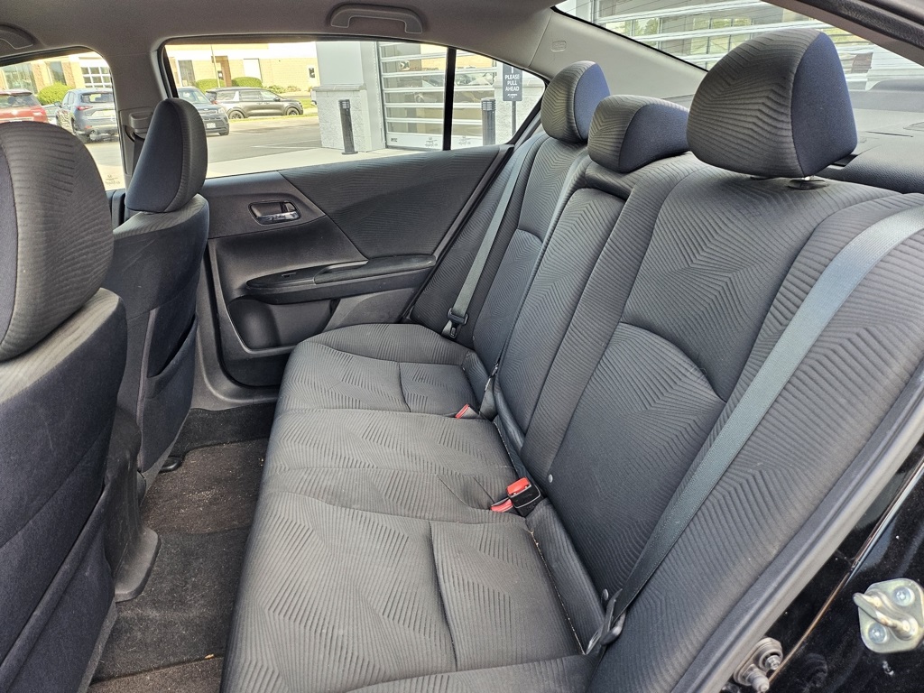 2016 Honda Accord LX photo 22