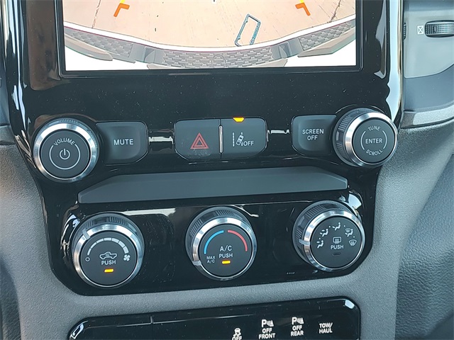 2025 Ram 1500 Tradesman photo 17