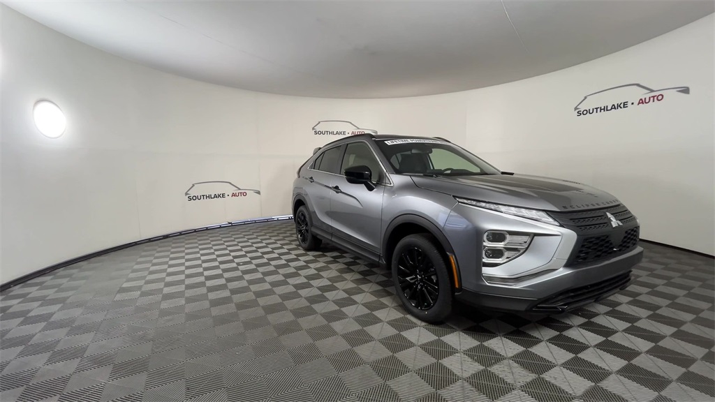 2025 Mitsubishi Eclipse Cross SEL photo 2