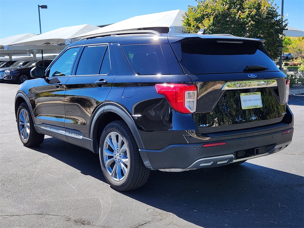 2023 Ford Explorer XLT photo 3