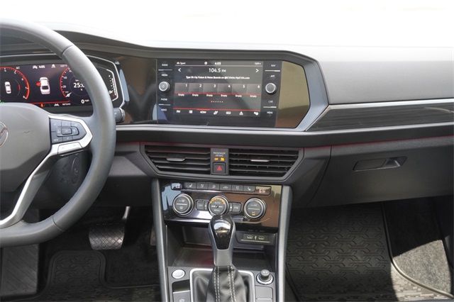 2024 Volkswagen Jetta 1.5T SEL photo 10