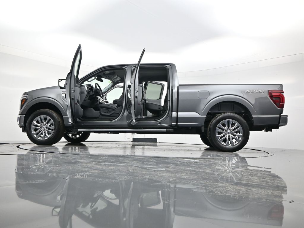 2025 Ford F-150 Lariat photo 37