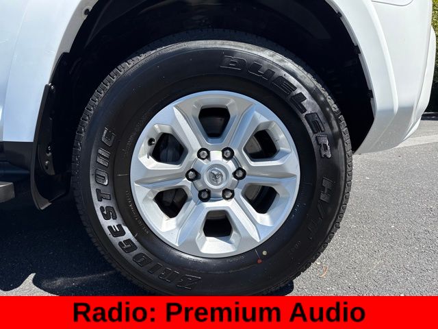 2024 Toyota 4Runner SR5 Premium photo 4