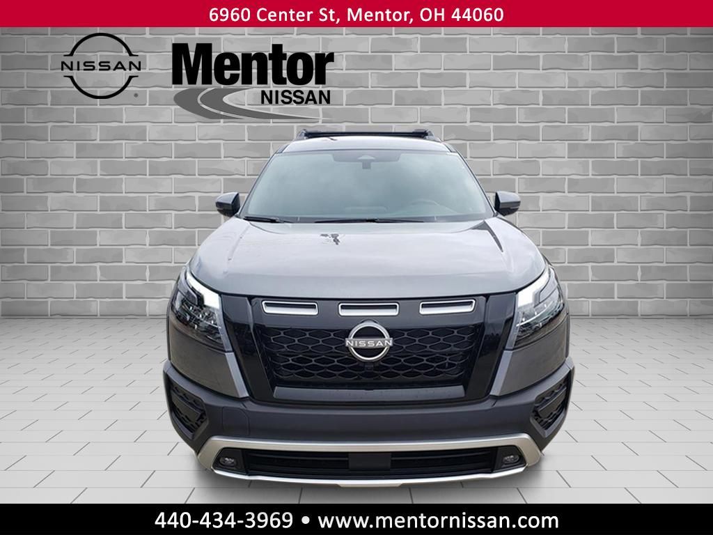 2025 Nissan Pathfinder Rock Creek photo 2