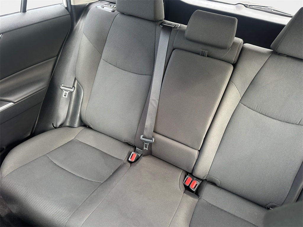 2024 Toyota RAV4 LE photo 9