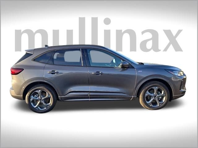 2024 Ford Escape Hybrid ST-Line Select photo 2