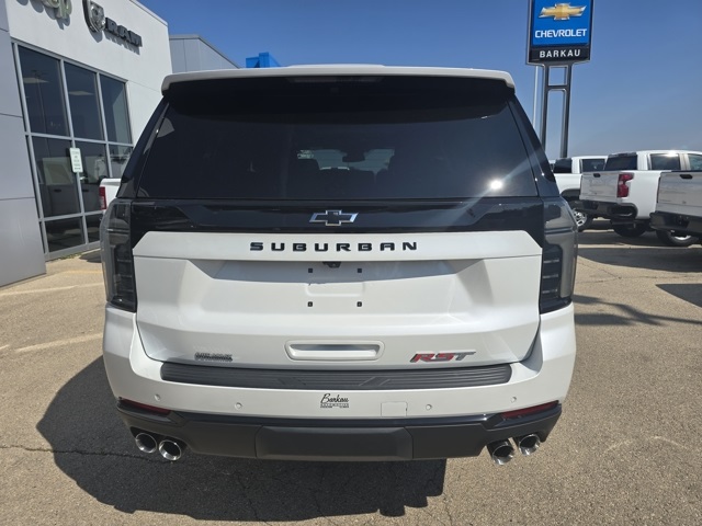 2025 Chevrolet Suburban RST photo 5