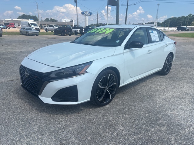 2024 Nissan Altima 2.5 SR photo 4