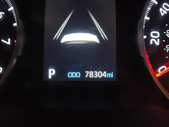 2021 Toyota RAV4 XLE photo 27