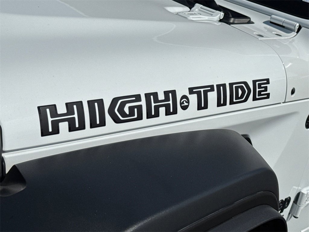 2022 Jeep Wrangler Unlimited High Tide photo 4