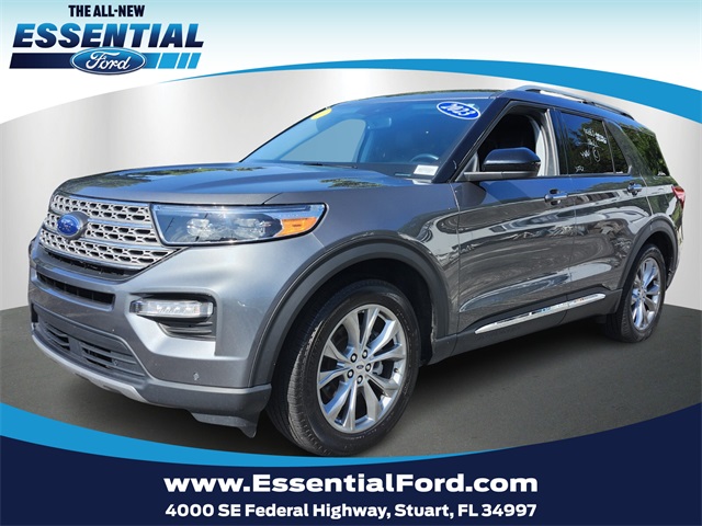 2023 Ford Explorer Limited's photo