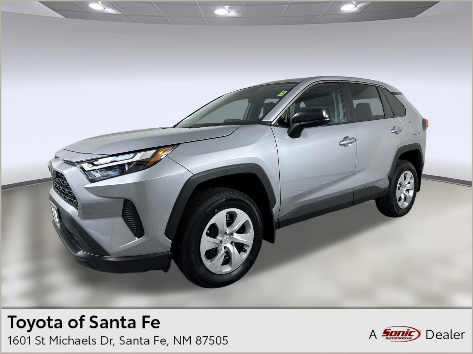 2025 Toyota RAV4 LE's photo