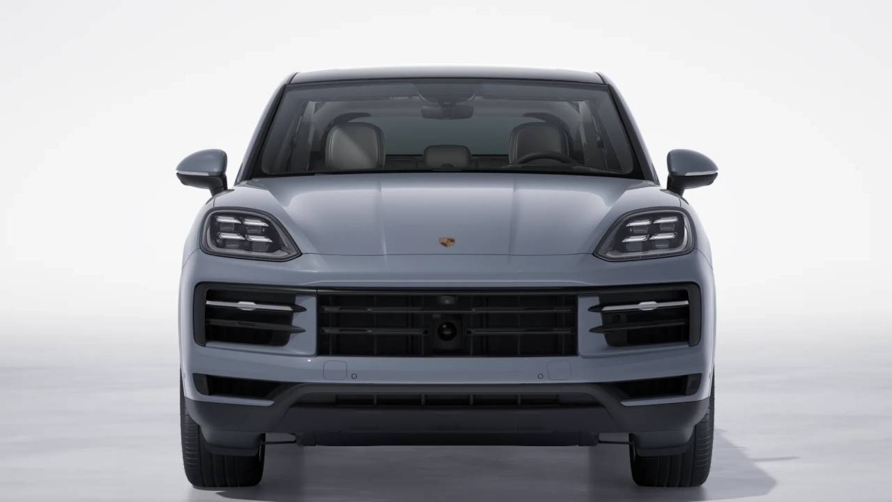 2025 Porsche Cayenne photo 9