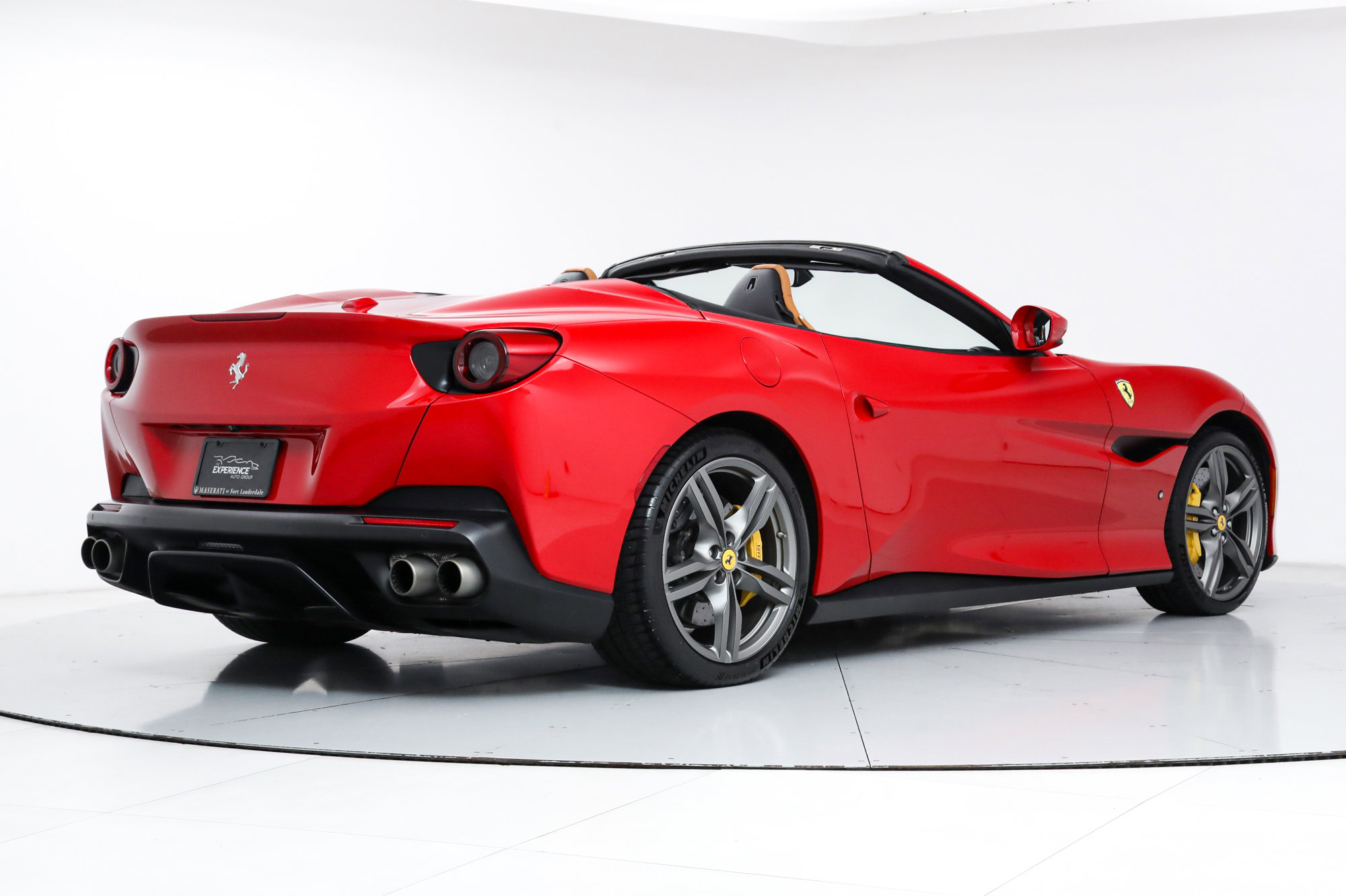 2019 Ferrari Portofino photo 3