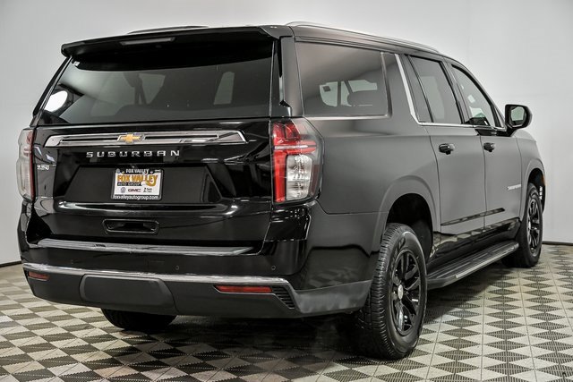 2021 Chevrolet Suburban LS photo 8