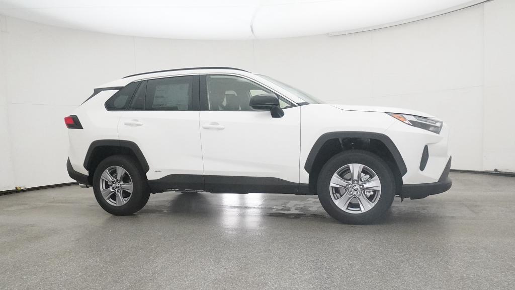 2025 Toyota RAV4 Hybrid LE photo 26