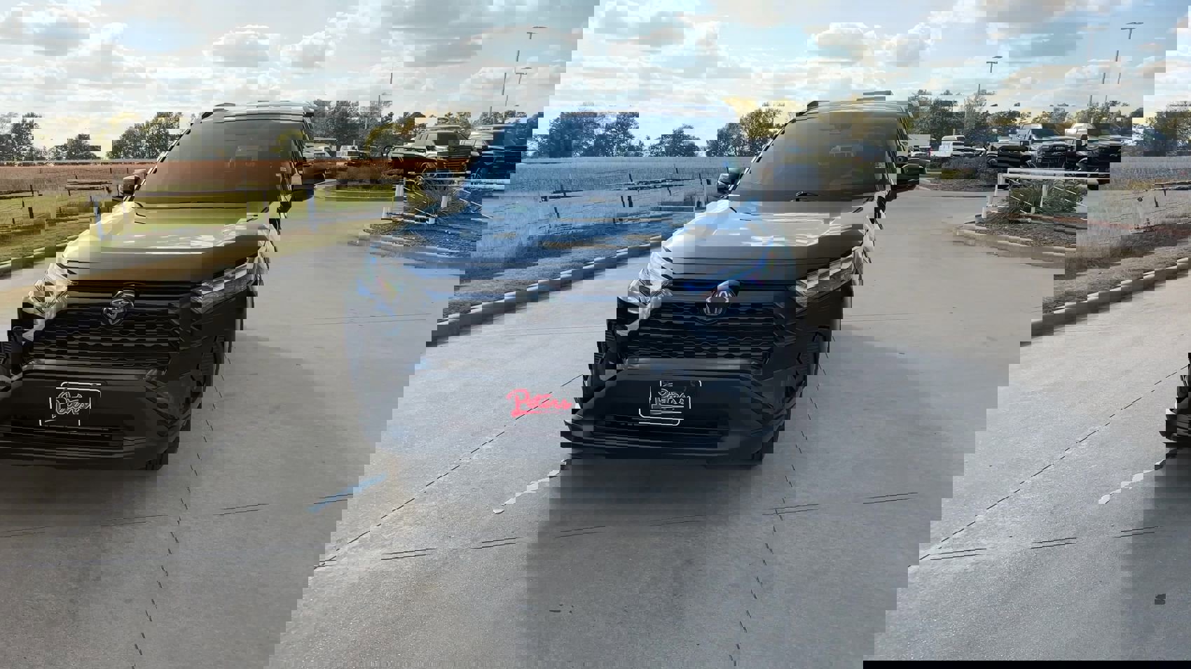 2022 Toyota RAV4 XLE photo 3