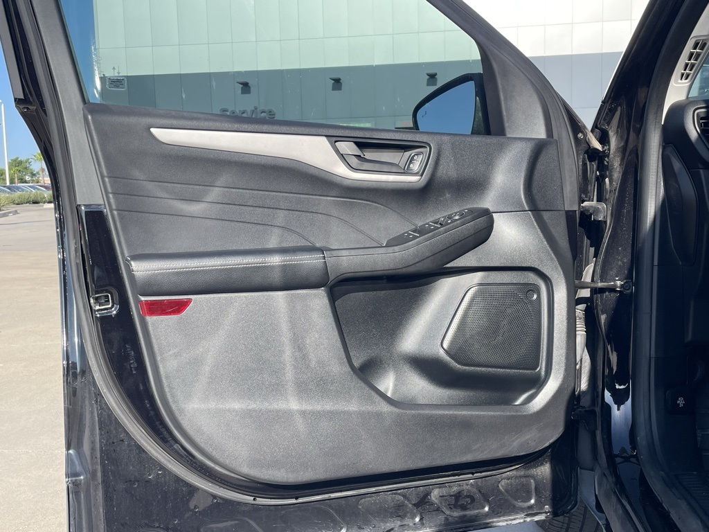 2022 Ford Escape SE photo 12