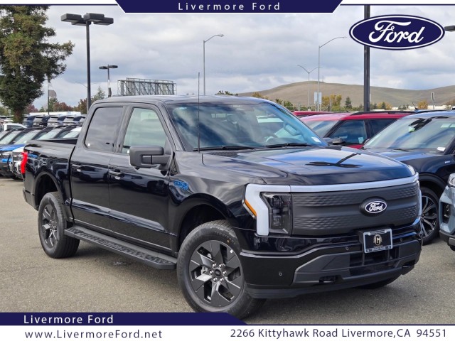 2025 Ford F-150 Lightning Flash's photo