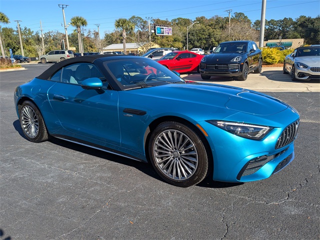 2023 Mercedes Benz SL 43 AMG photo 2