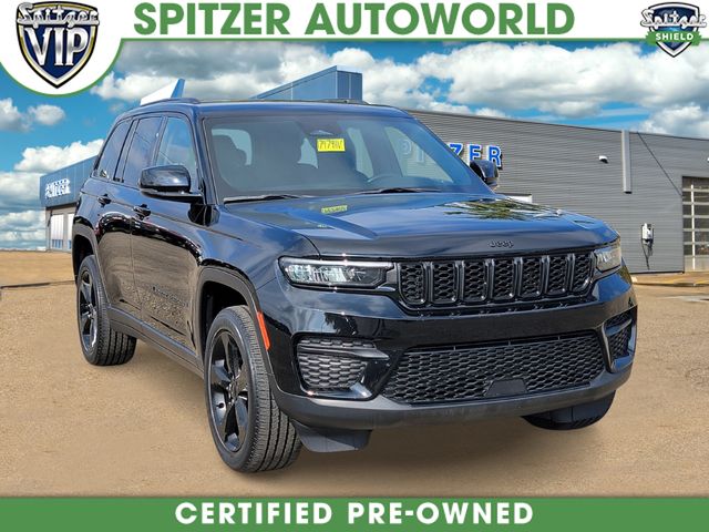 2022 Jeep Grand Cherokee Altitude's photo