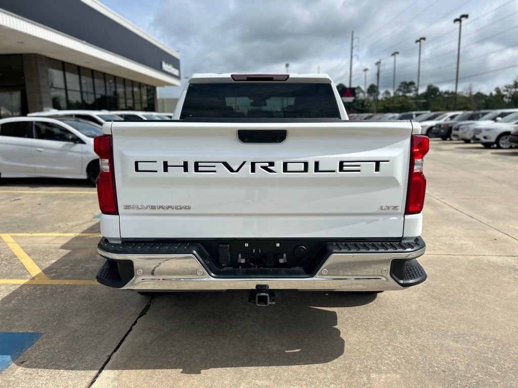 2022 Chevrolet Silverado 1500 LTZ photo 4
