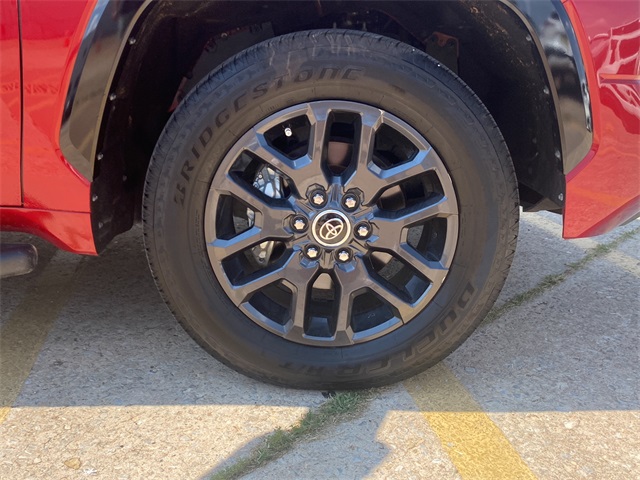 2022 Toyota Tundra Platinum photo 10