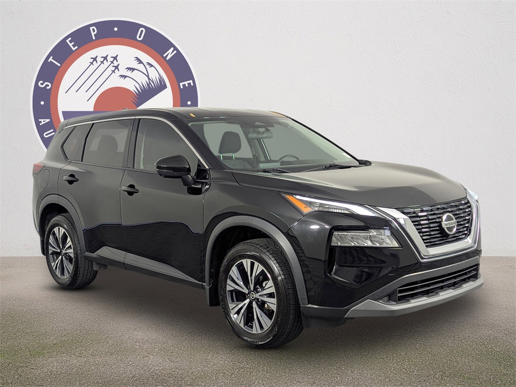 2021 Nissan Rogue SV photo 2