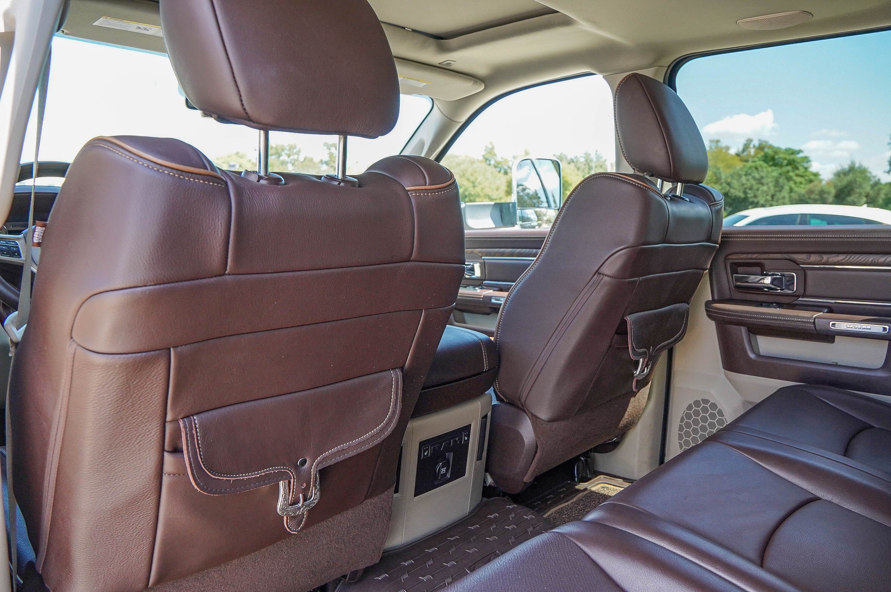 2018 Ram 3500 Laramie Longhorn photo 28