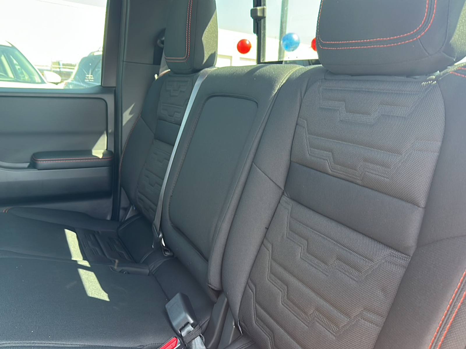 2025 Nissan Frontier Crew Cab PRO-4X photo 4
