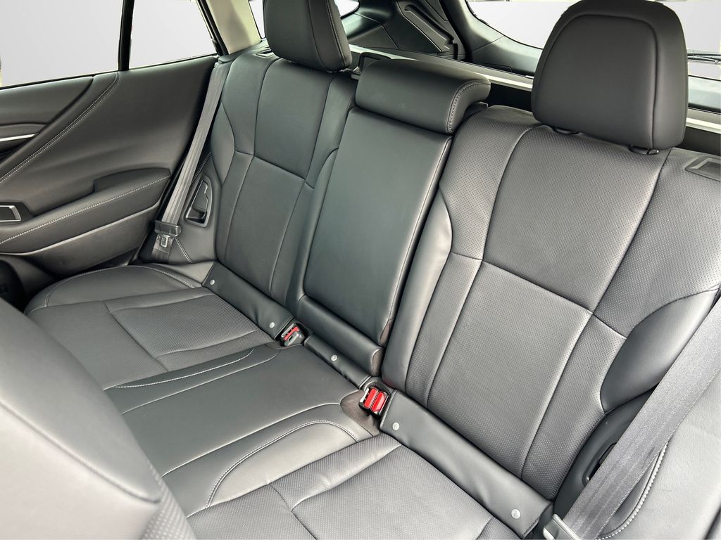 2025 Subaru Outback Limited XT photo 16