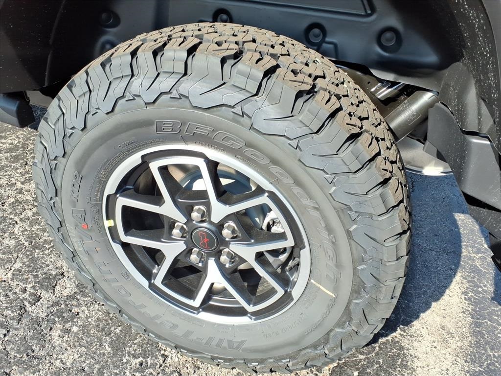 2025 Jeep Wrangler Rubicon photo 5