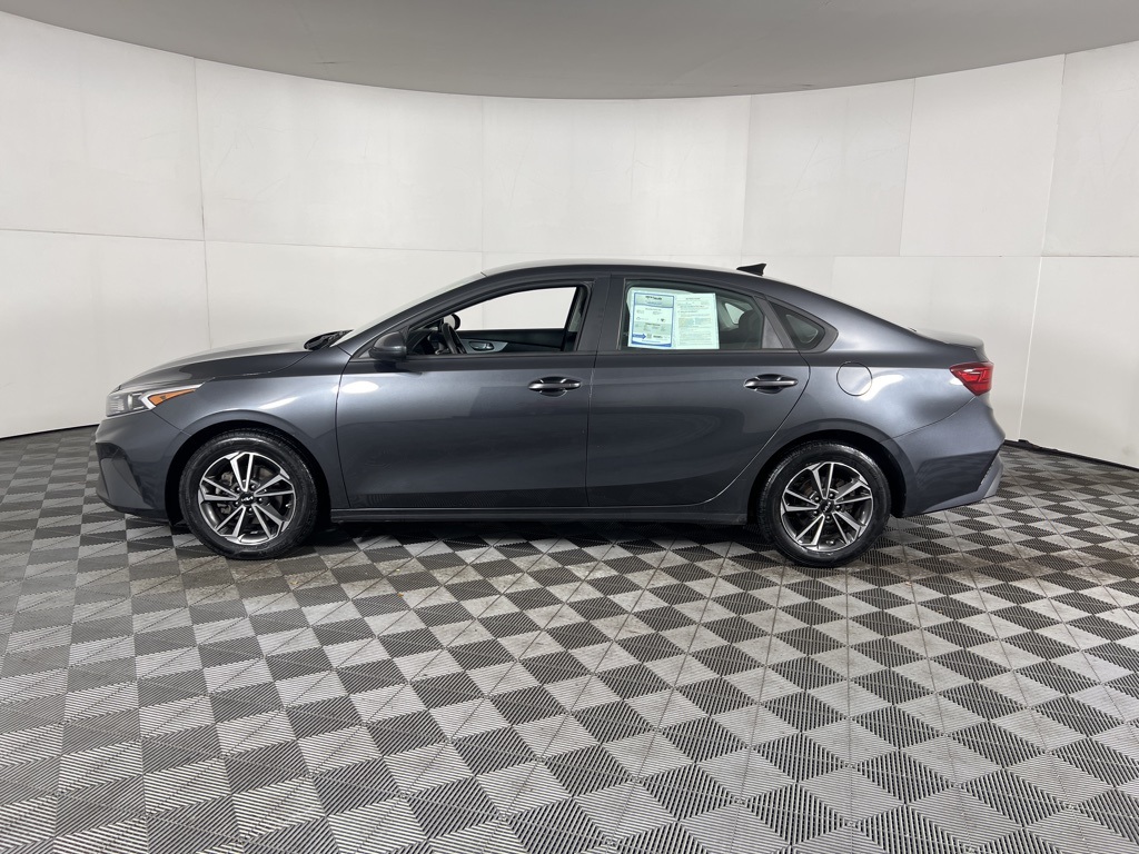 2023 Kia Forte LXS photo 14