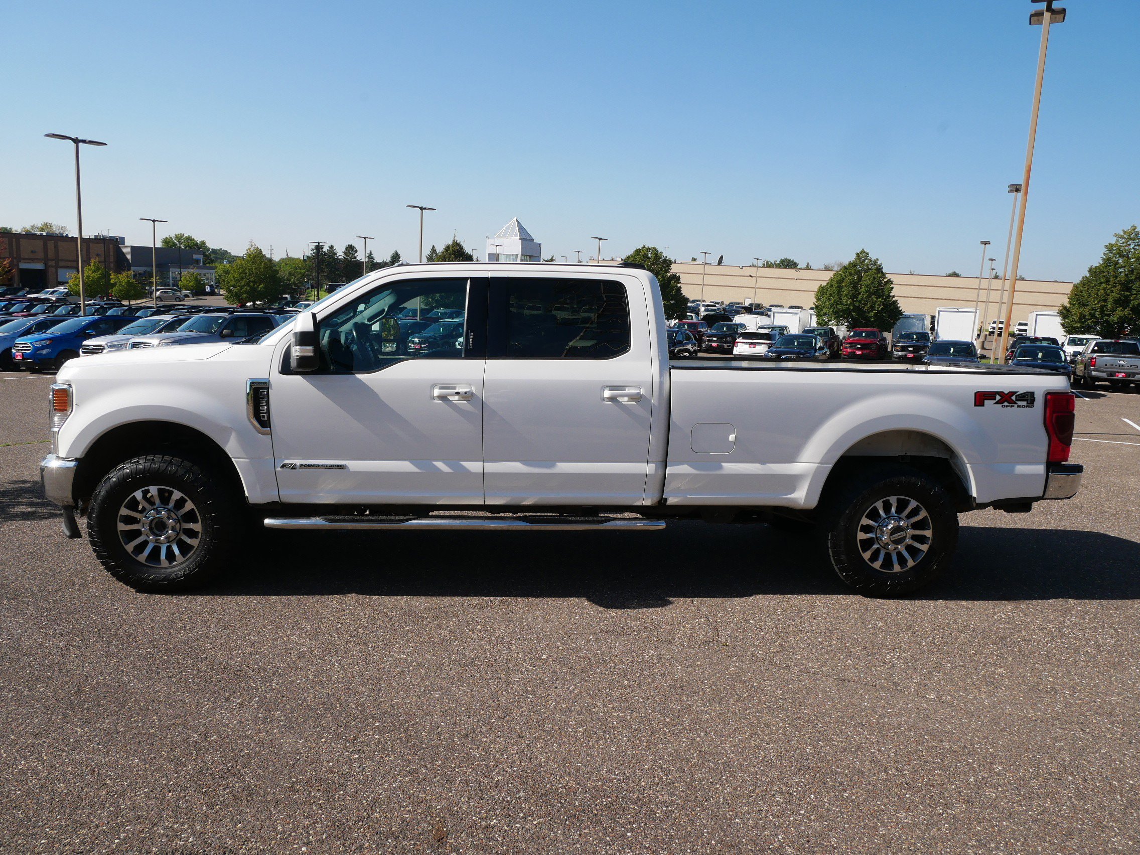 2022 Ford F-350 Lariat photo 4