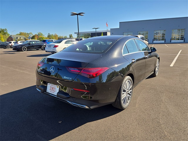 2025 Mercedes Benz CLA 250 4MATIC photo 2