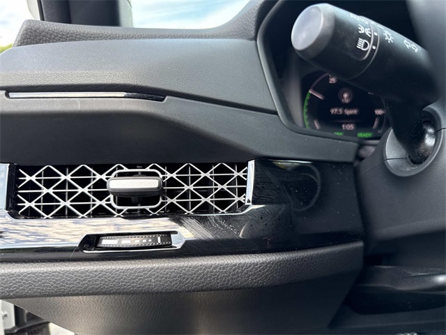 2023 Honda Accord Hybrid Sport-L photo 16