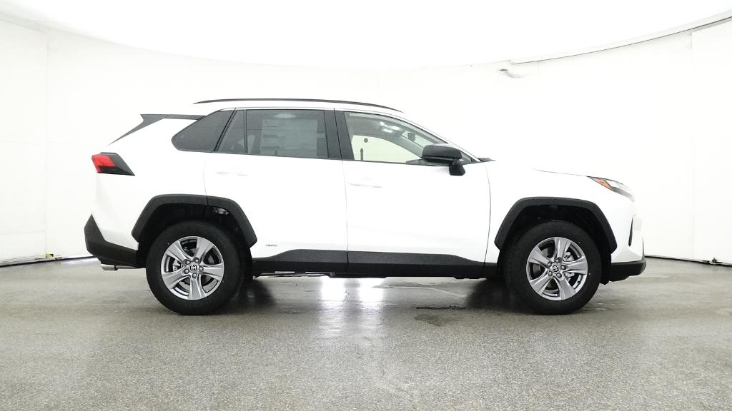 2025 Toyota RAV4 Hybrid LE photo 25