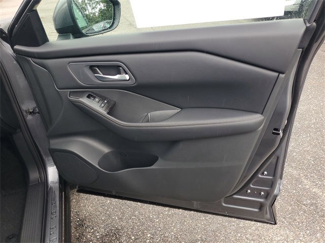 2026 Nissan Rogue SV photo 30