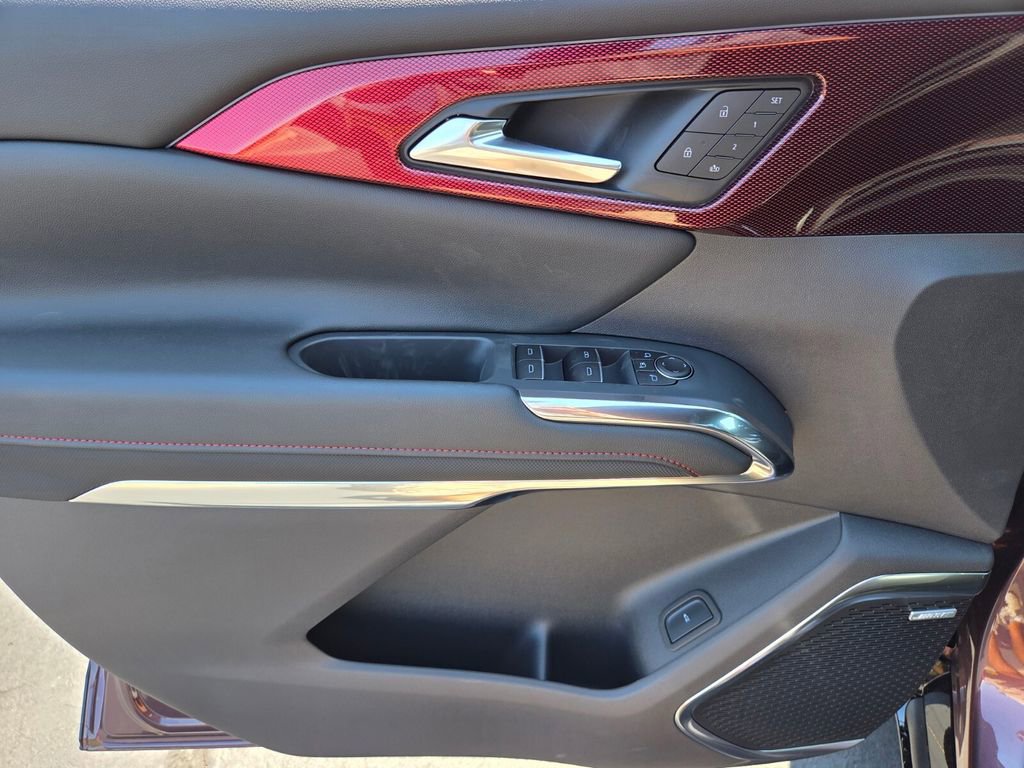 2026 Chevrolet Traverse RS photo 5