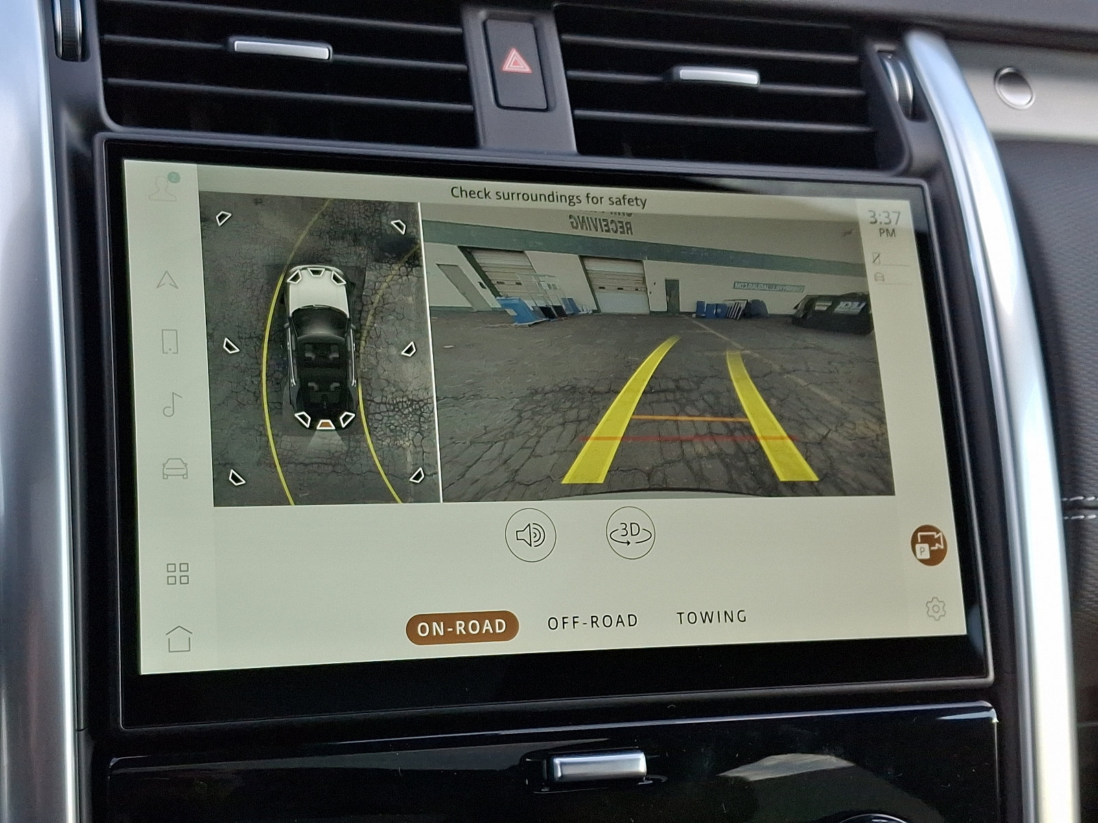 2025 Land Rover Discovery SE photo 18