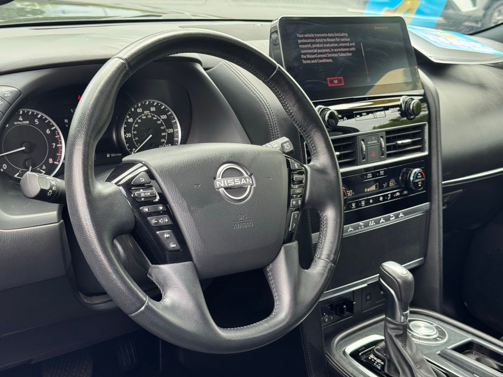 2023 Nissan Armada SL photo 17