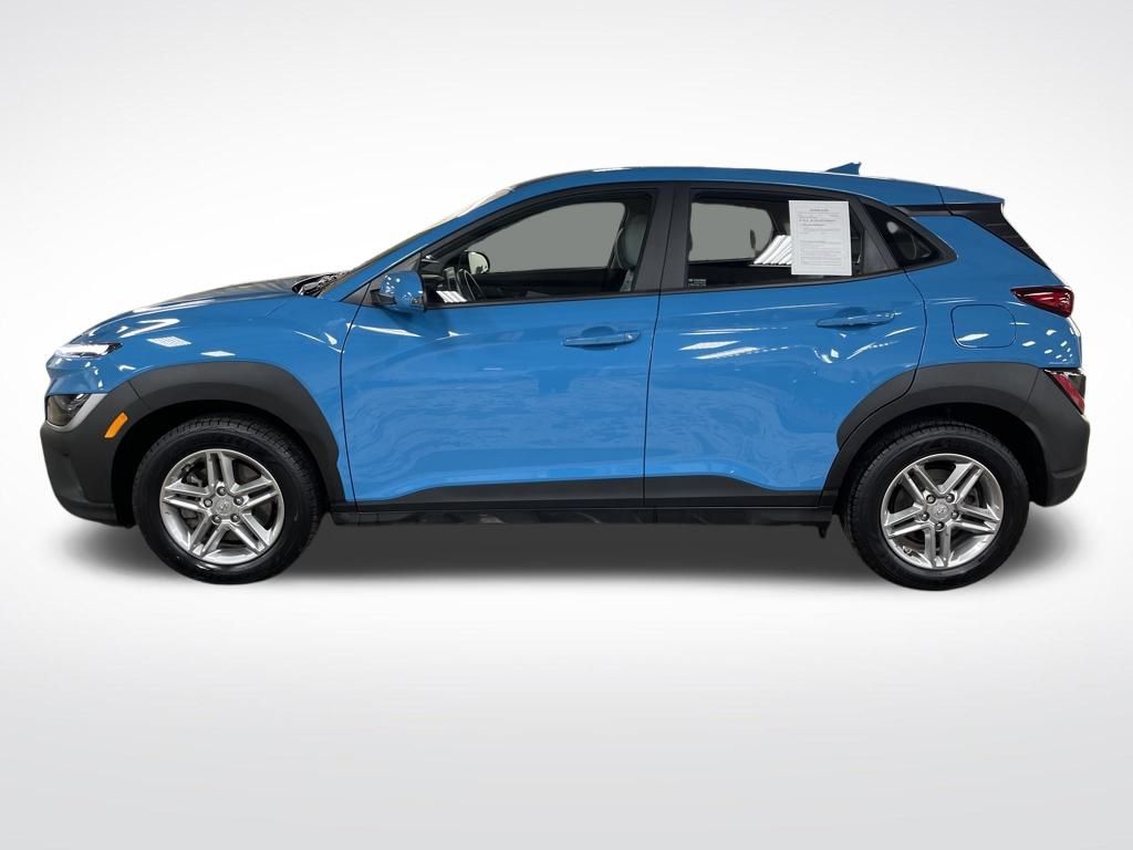 2023 Hyundai Kona SE photo 2