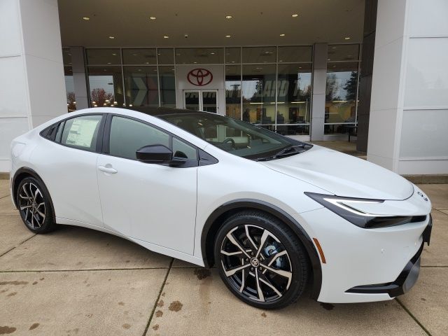 2026 Toyota Prius XSE's photo