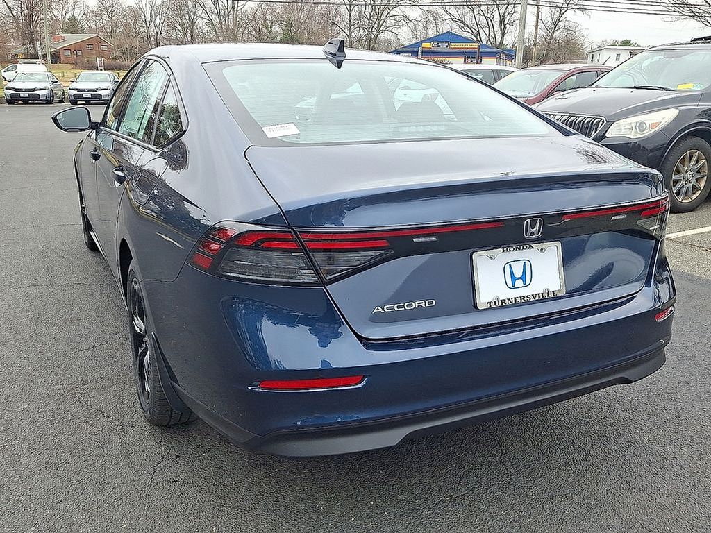 2025 Honda Accord 1.5T SE photo 2